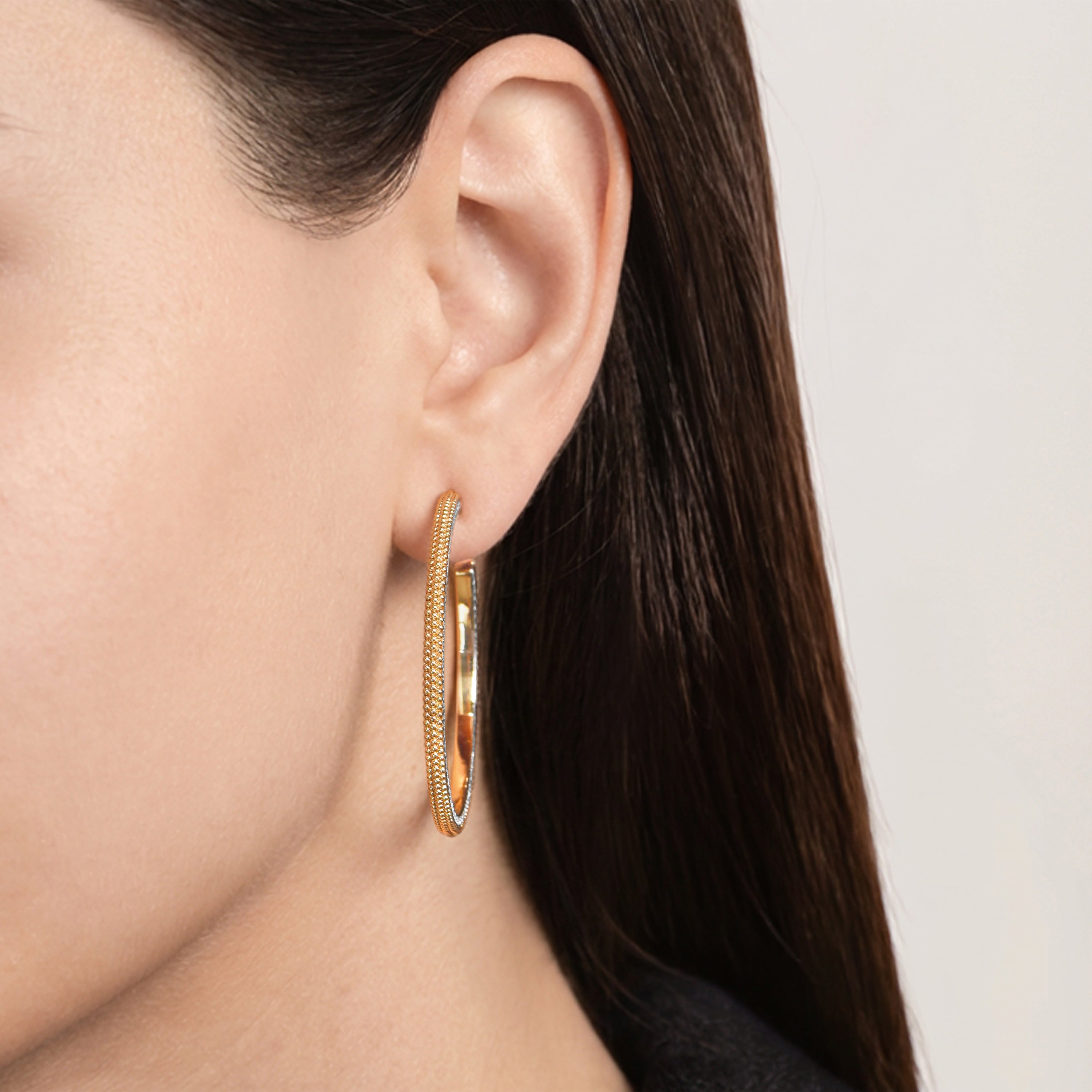 HARAKH Sunlight Two-Way Radiant Edge Hoop Earrings I GIA Jewelry Report