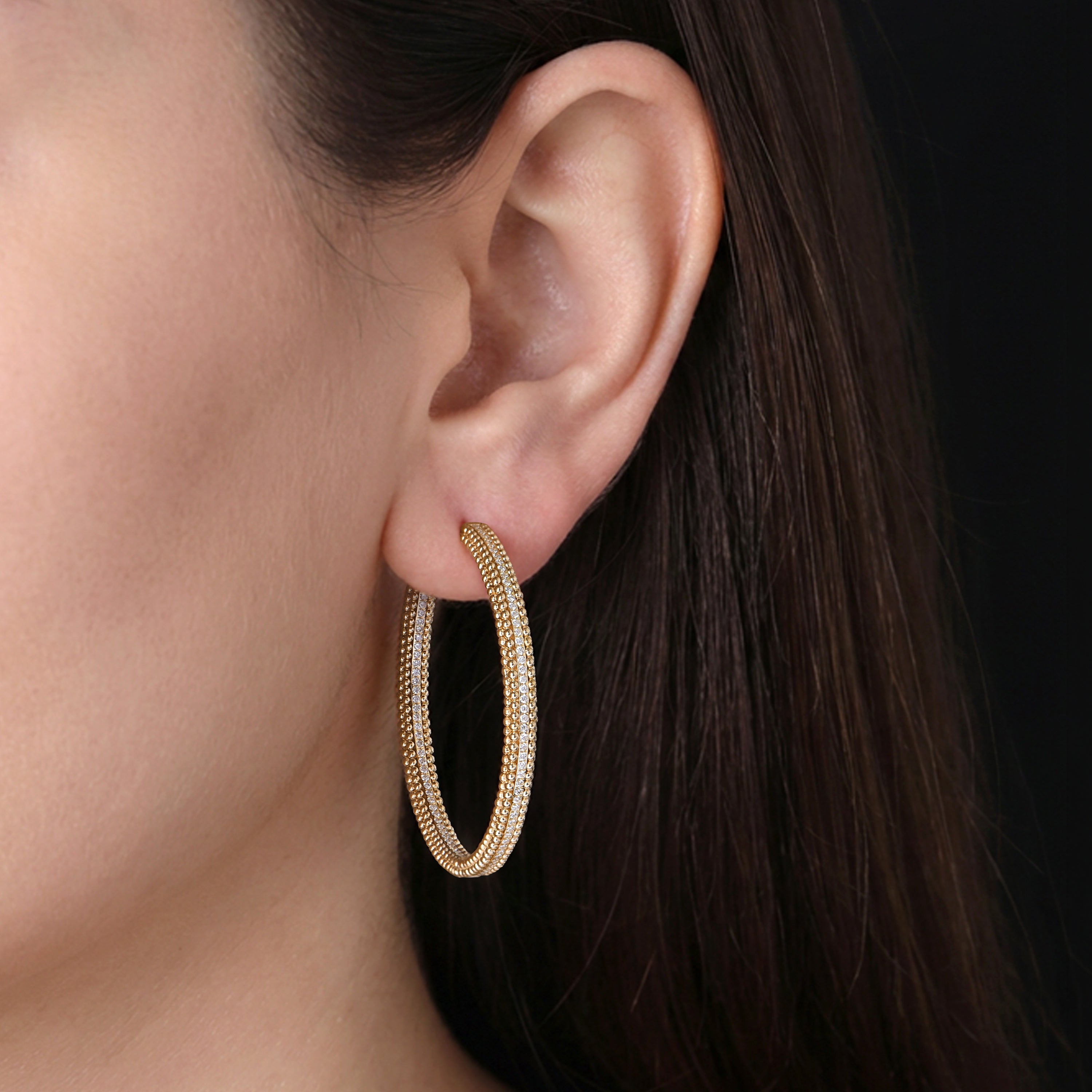 HARAKH Sunlight Two-Way Hoop Earrings – Diamond Pave Edge | GIA Jewelry Report
