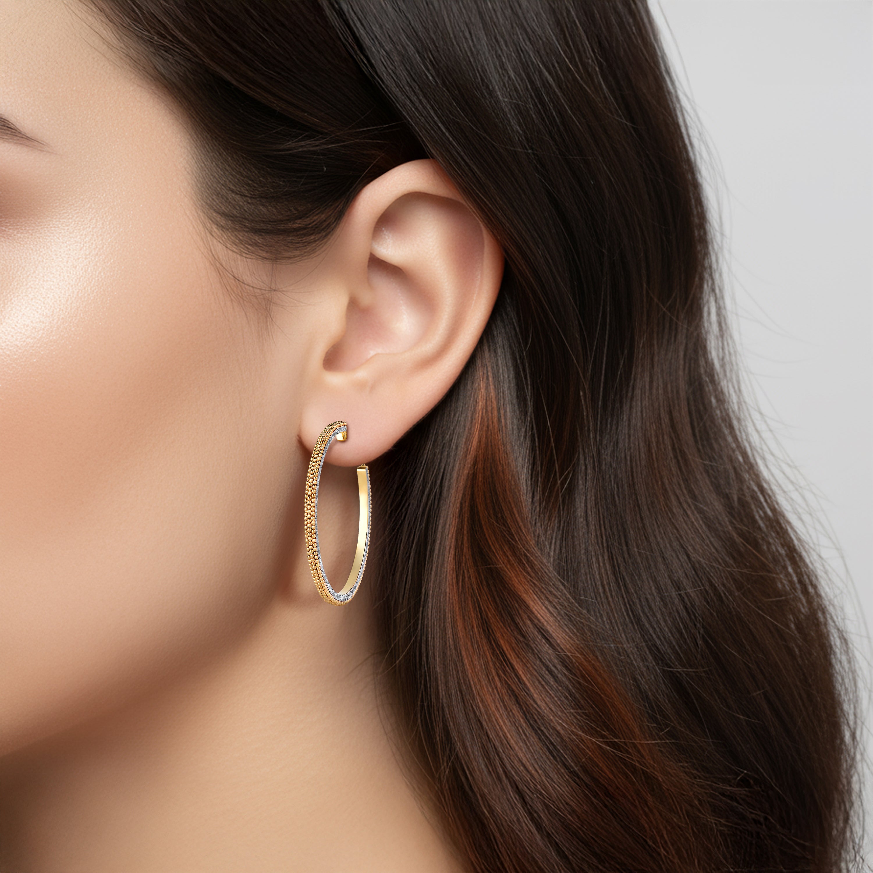 HARAKH Sunlight Two-Way Radiant Edge Hoop Earrings (Grande) I GIA Jewelry Report | GIA Jewelry Report