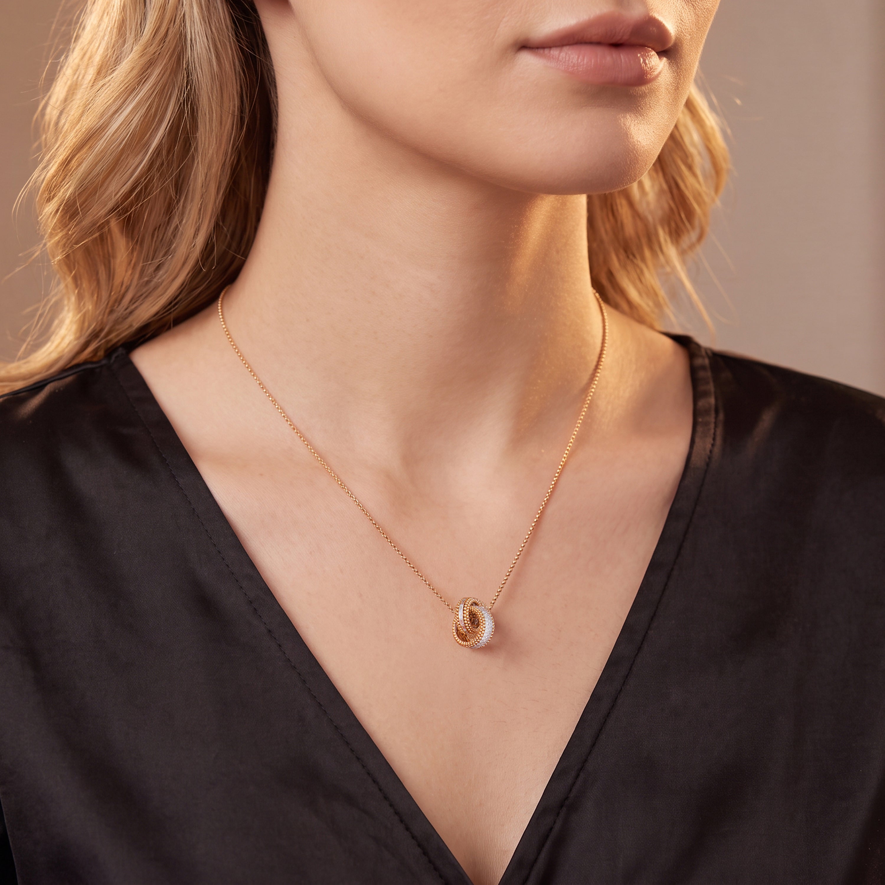 HARAKH Sunlight Entwined Rondells – Radiant Round Baguette Colorless Diamond Pendant | GIA Jewelry Report