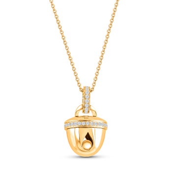 Yellow gold pendant necklace studded with colorless natural diamonds